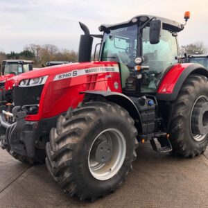 MA537661 – 2019 MF8740 SEXDV 4WD Tractor