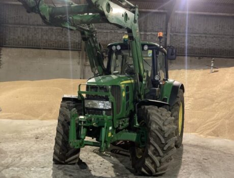 John Deere 6930P And 751 Loader